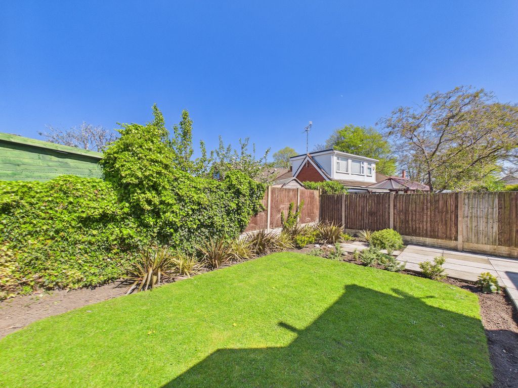 Property photo 2 of 27