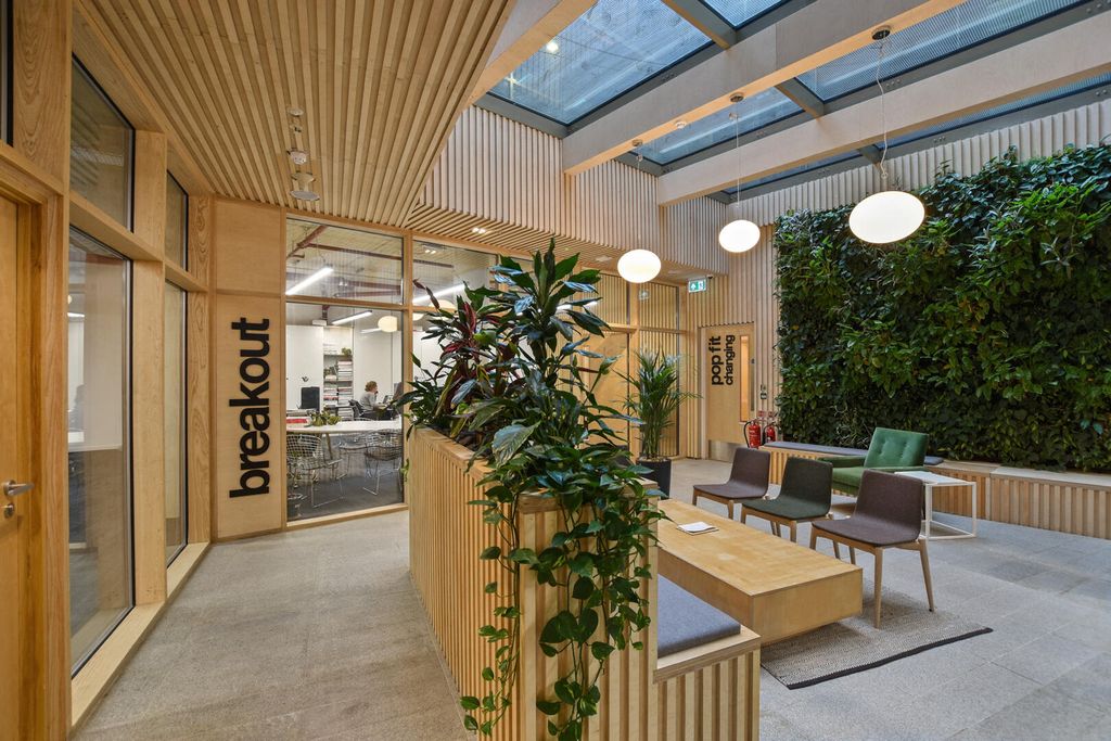 Property photo 2 of 9 Communal Area