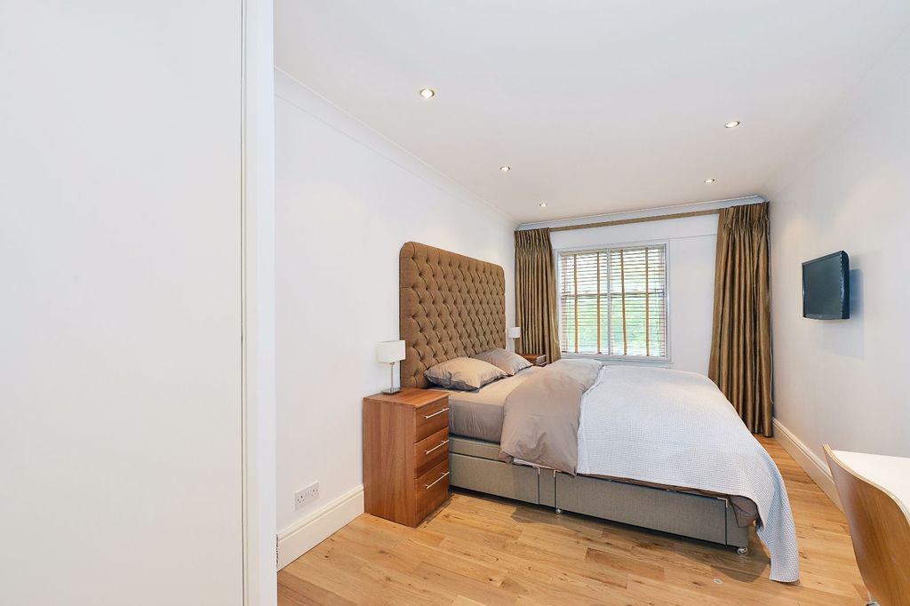 Property photo 2 of 4