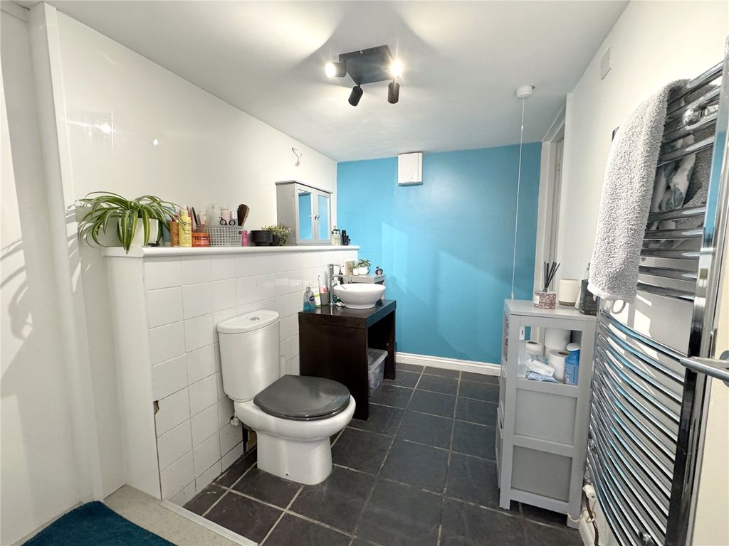Additional image 8 of 2 bed flat for saleSouthpark, Tywardreath PL24