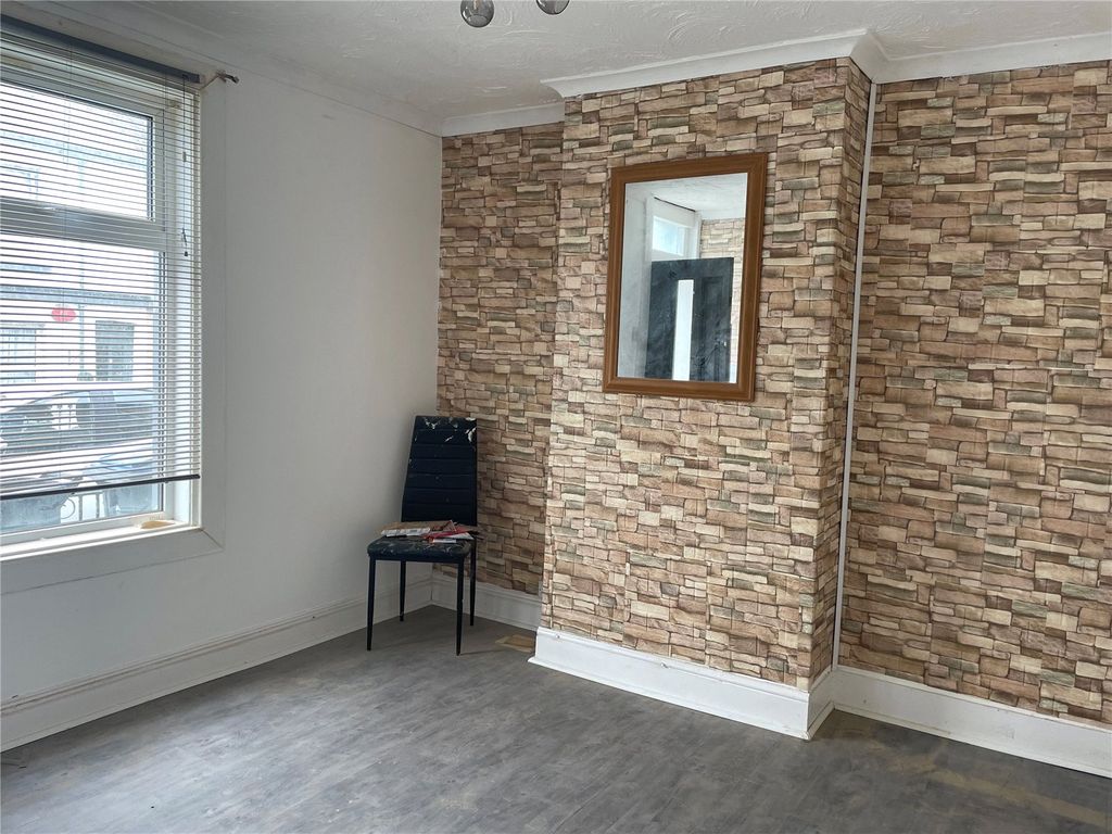 Property photo 2 of 14 Picture No. 07