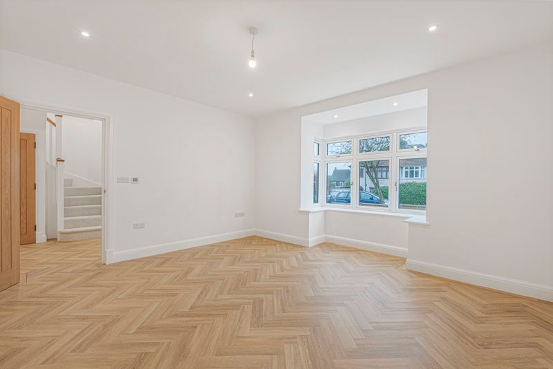 Property photo 3 of 37 Photo 17