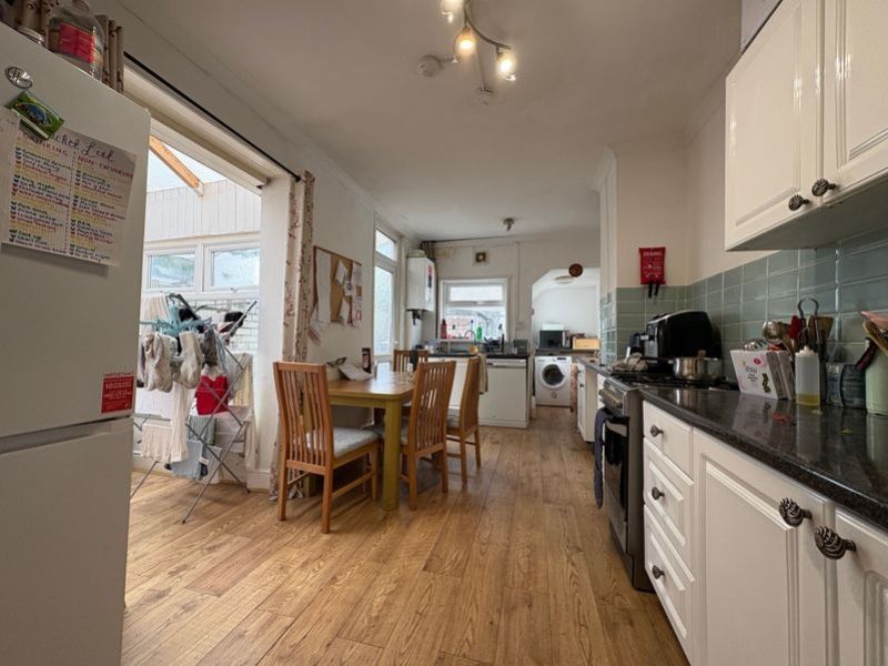 Property photo 1 of 8 1d9F0F24-0357-40Be-Bd25-40715Dcfe50A-Thumbnail
