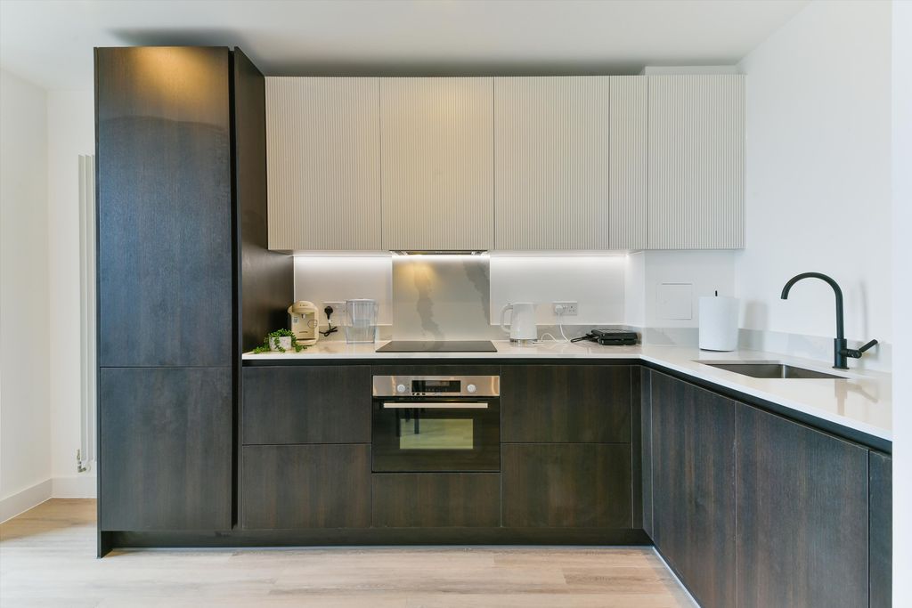 Property photo 3 of 7 Image