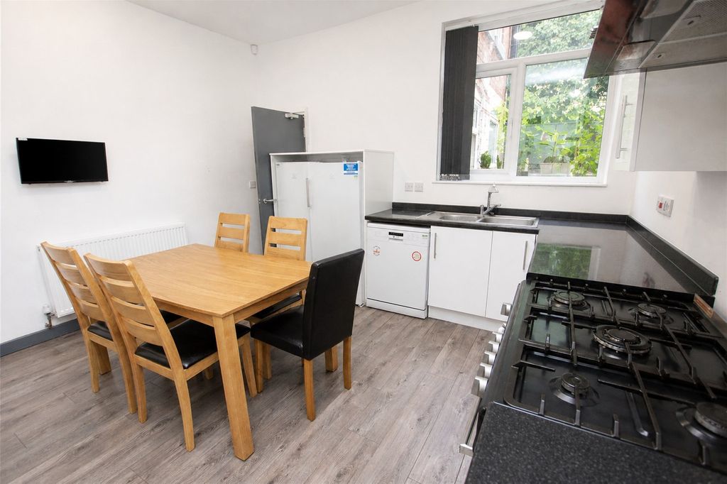 Property photo 3 of 11 Picture No. 04