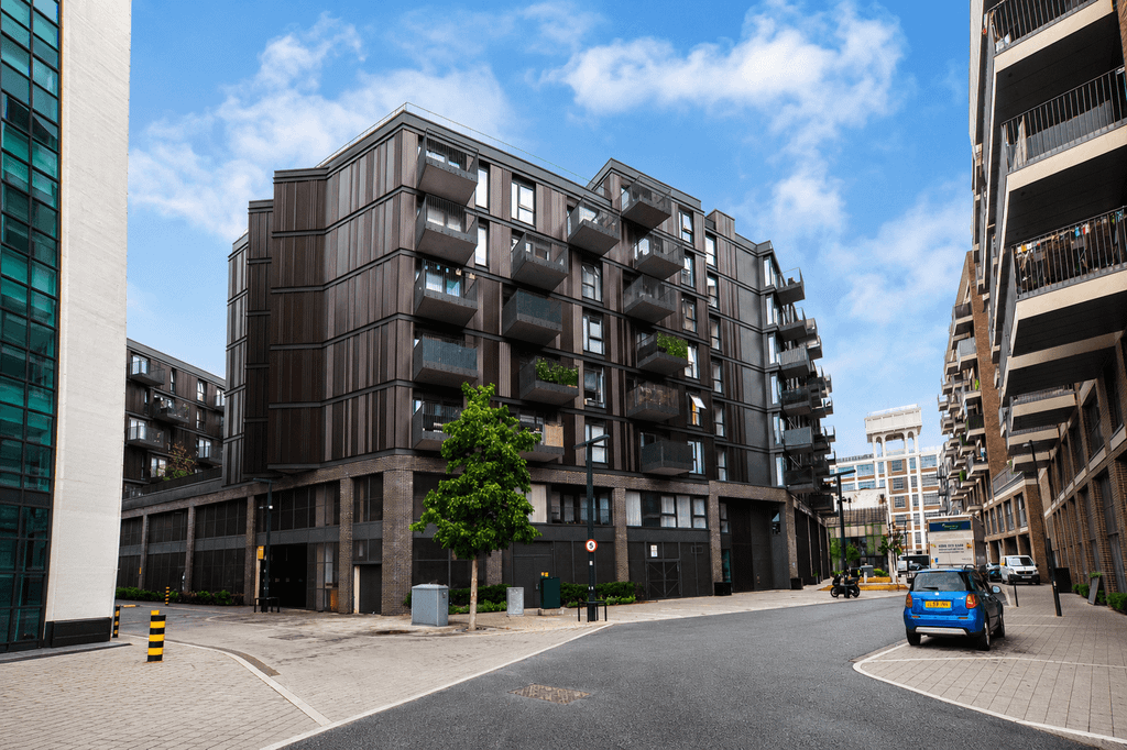 Property photo 1 of 20 Two-Bedroom | Two-Bathroom | Sixth Floor | Modern Apartment In Hayes
