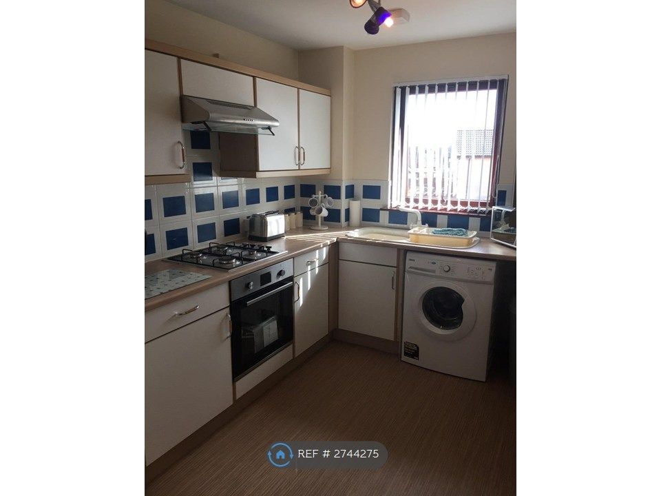 Property photo 2 of 8