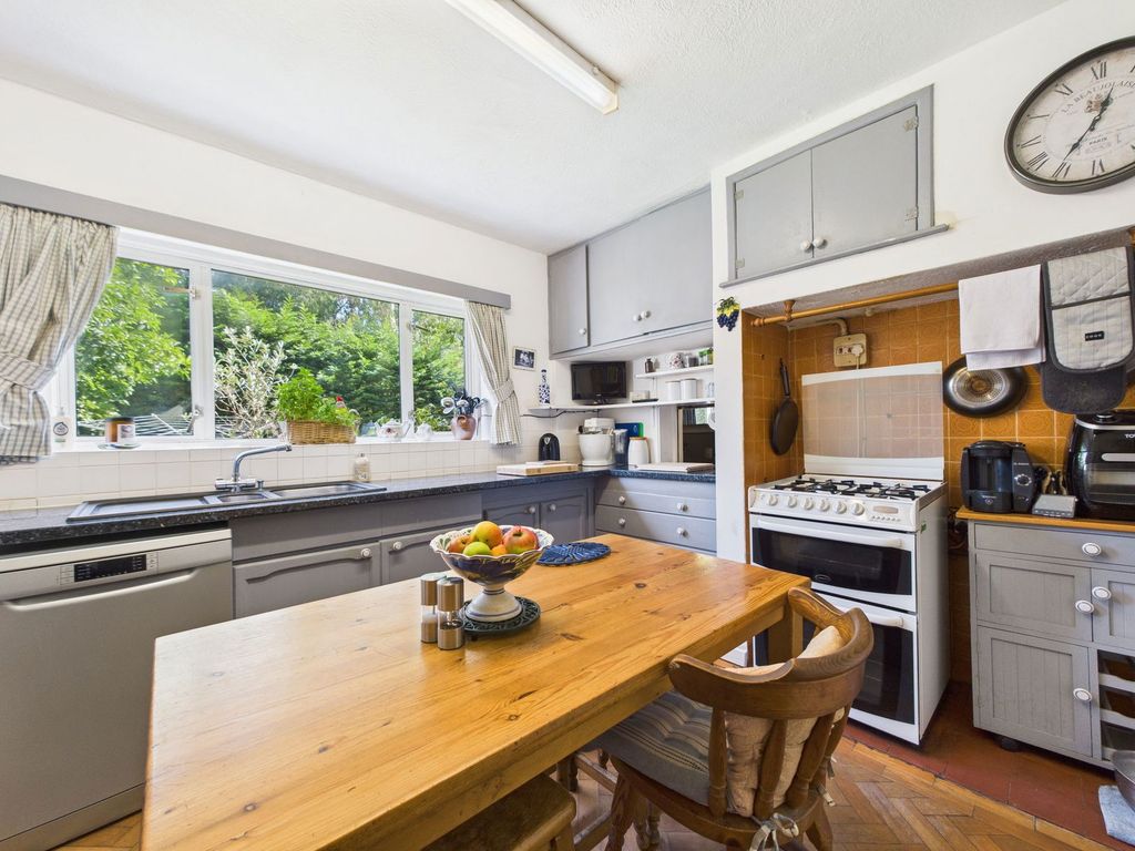 Property photo 3 of 38