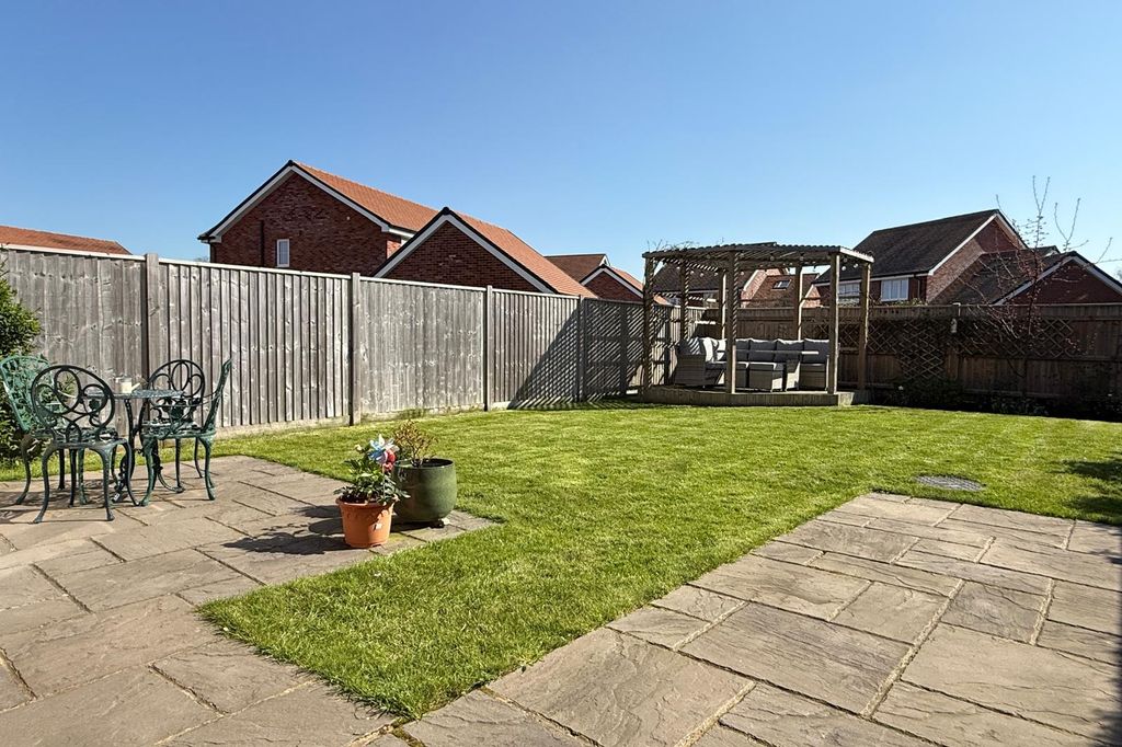 Property photo 2 of 27 Gallery