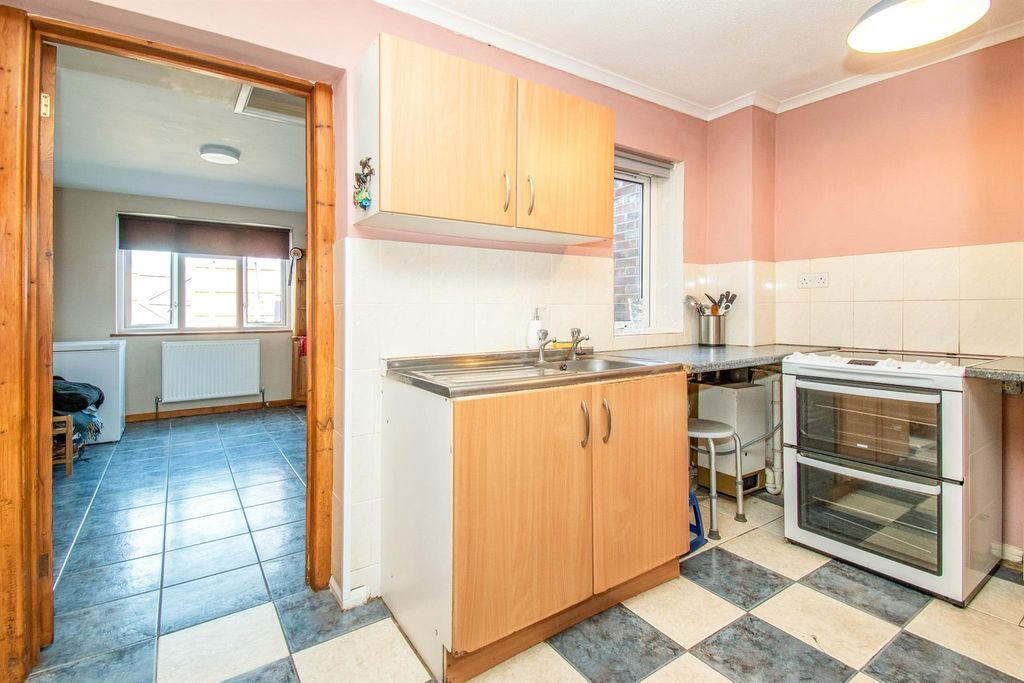 Property photo 3 of 15 Image