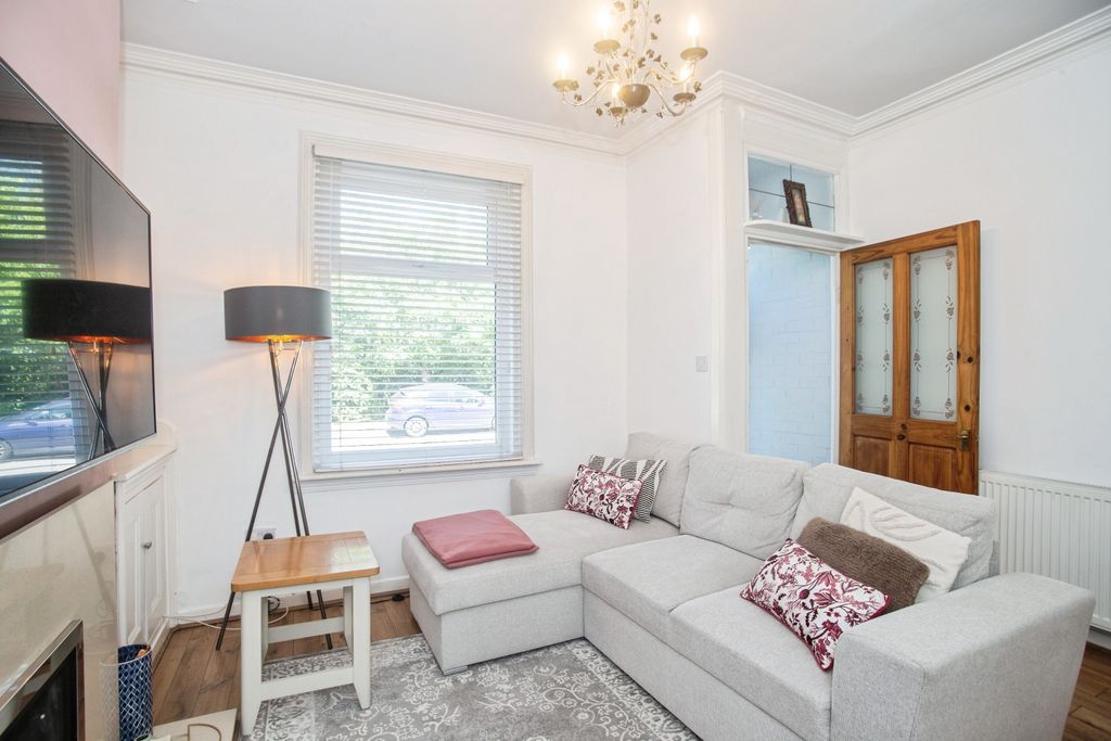 Property photo 2 of 15