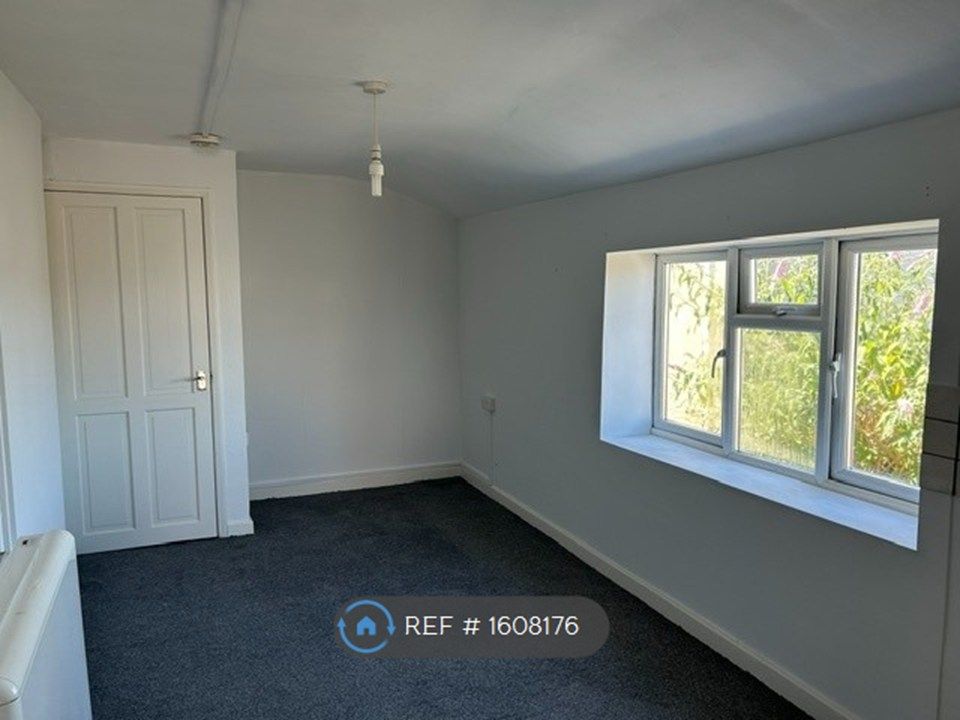Property photo 1 of 3
