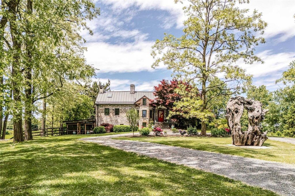 Property photo 1 of 31