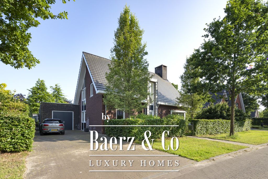 Property photo 1 of 51