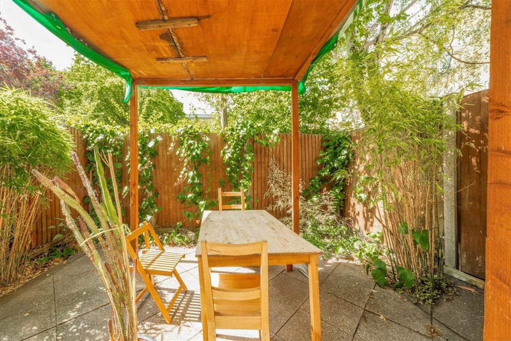 Property photo 3 of 7