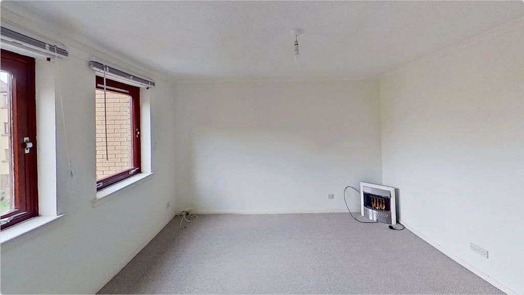 Property photo 2 of 7 Picture No. 05