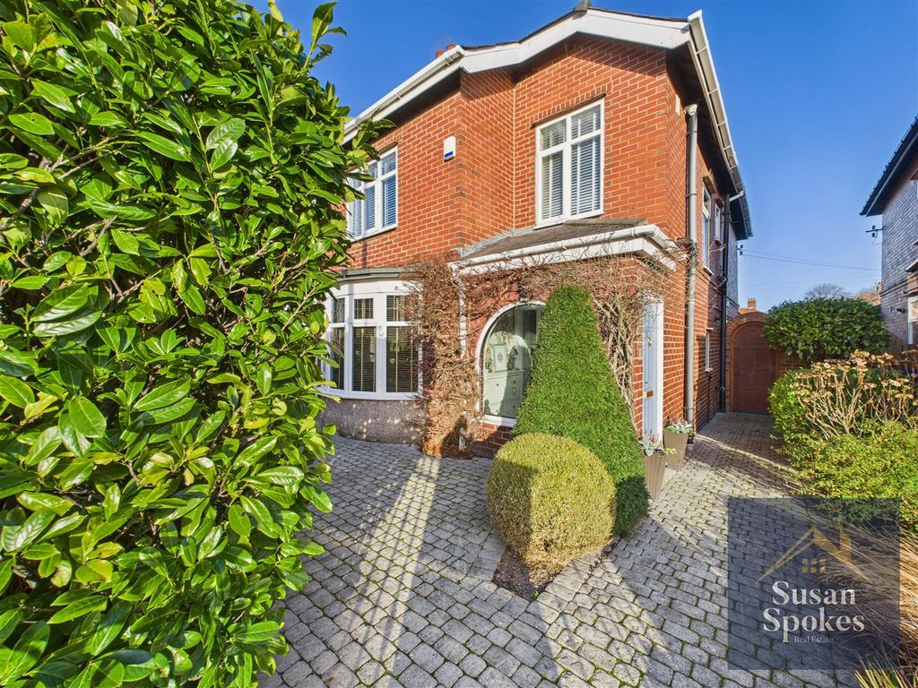 Property photo 1 of 33 Cam01858G0-Pr0206-Still039.Jpg