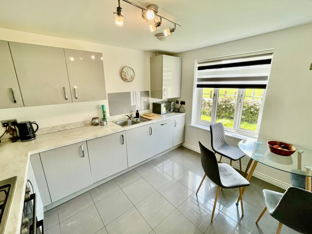 Property photo 2 of 20 Fullsizerender