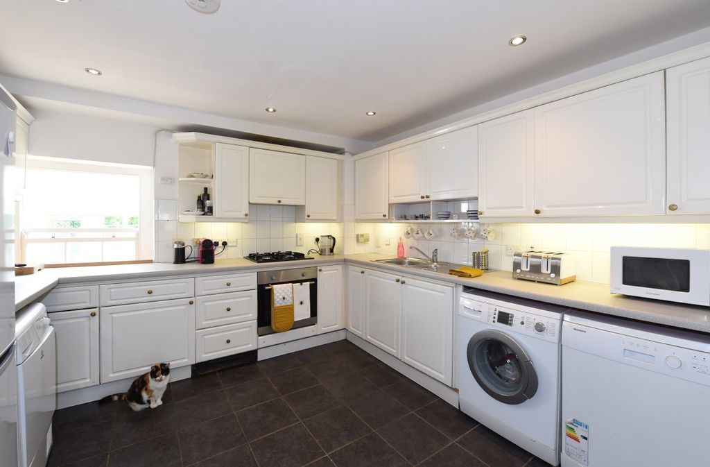 Property photo 3 of 24 15 Bedford St. Ba1 (38)