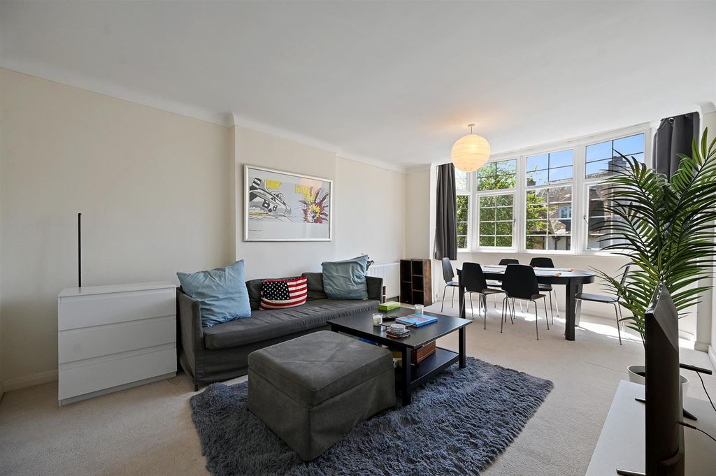 Property photo 2 of 8 Rclr- Flat 2, 7 Kingscroft Road- Reception 3 (1).J