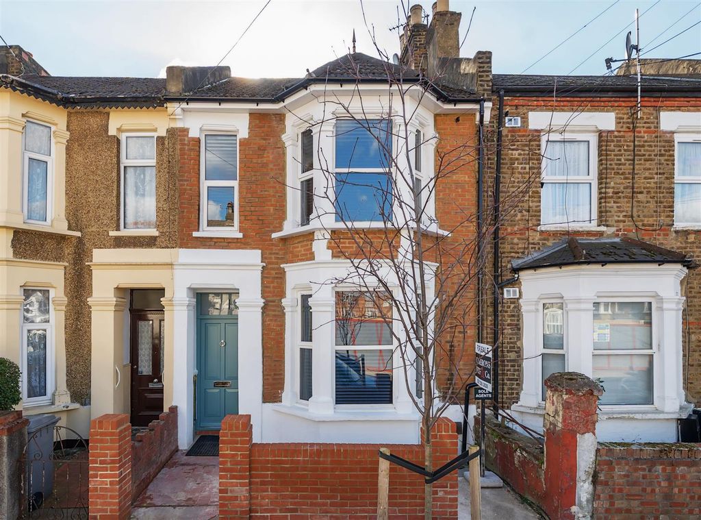 Property photo 1 of 14 19229272 (24).Jpg