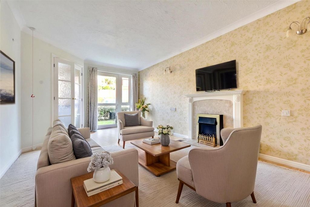 Property photo 2 of 22 Lounge_1 (Vf)