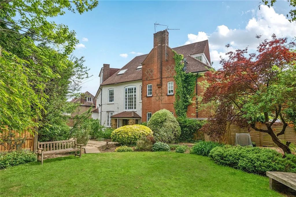 Property photo 1 of 12