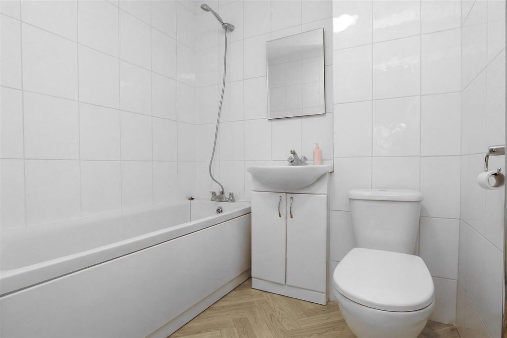 Property photo 2 of 16 New Bathroom.Jpg