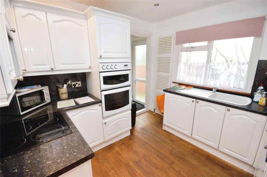 Property photo 3 of 13 Picture No. 05