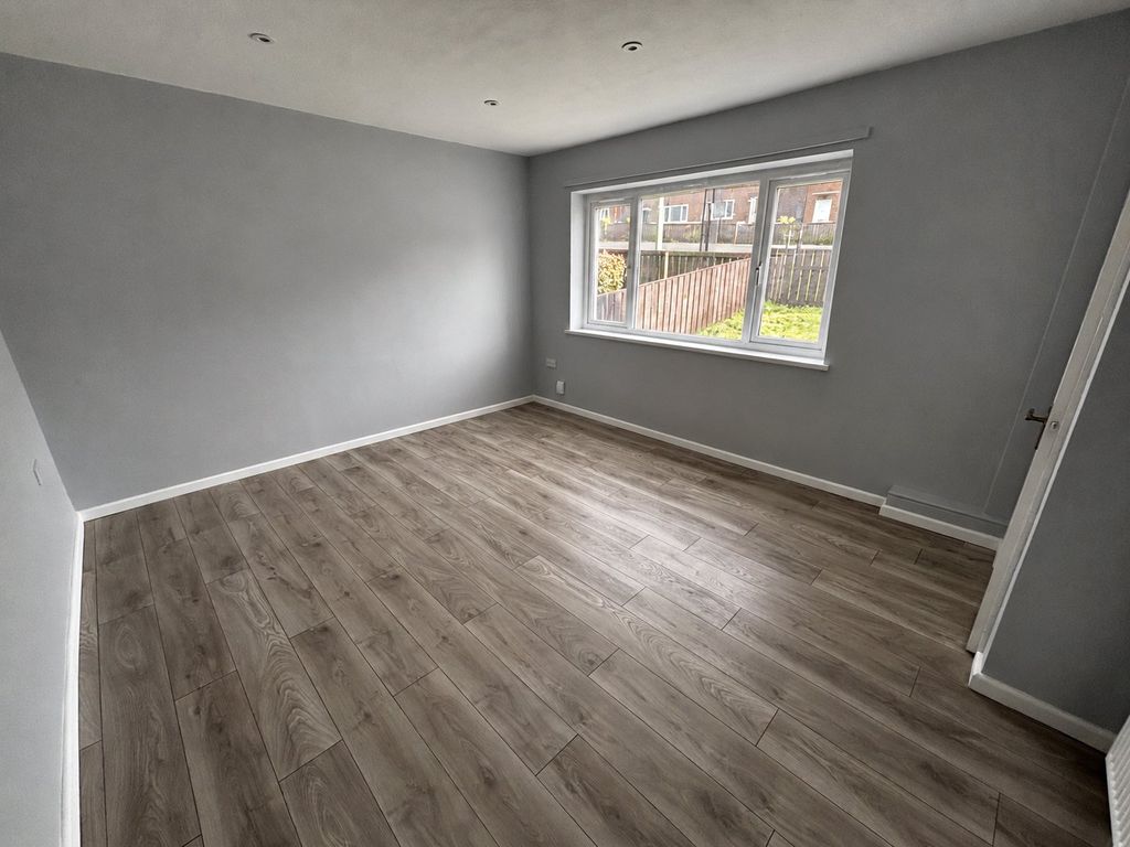 Property photo 3 of 8 Picture No. 08