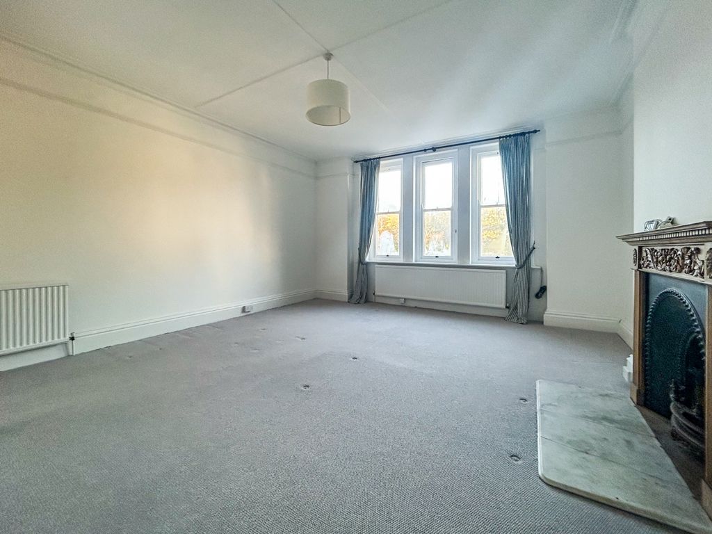 Property photo 3 of 9 Img_1858_1
