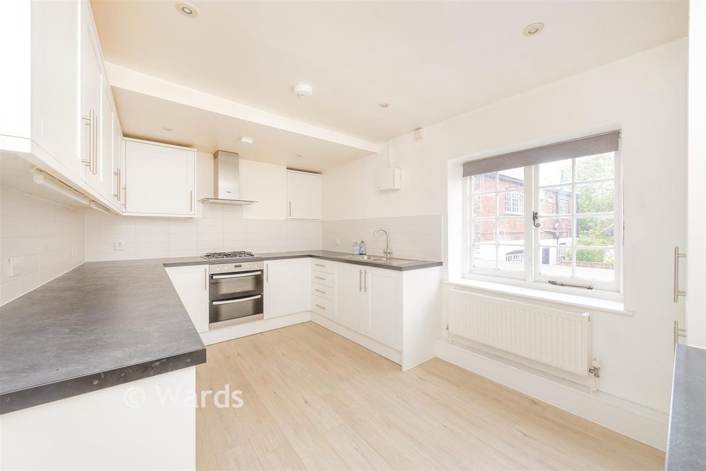 Property photo 3 of 15 Kitchen