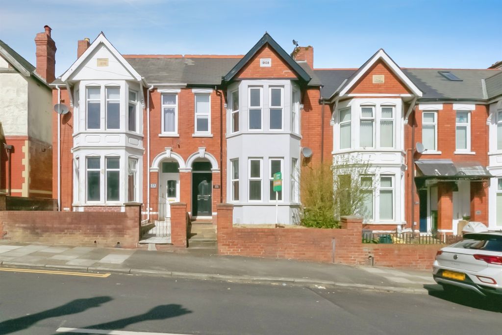 Property photo 1 of 20