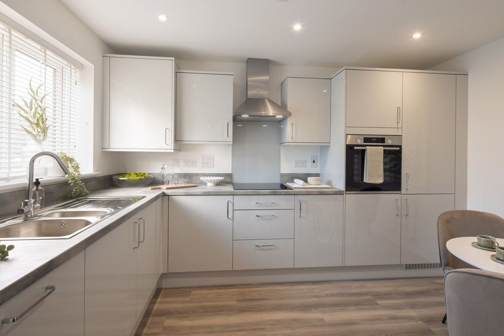 Property photo 2 of 13 Cross Trees Park, Shrivenham