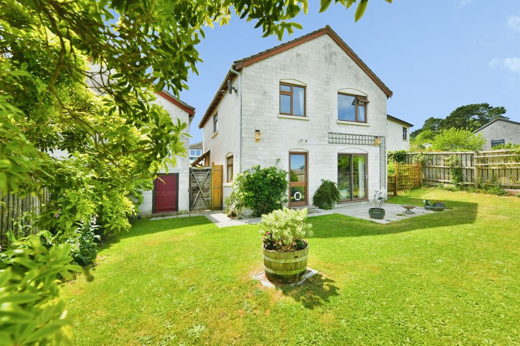 Property photo 1 of 20