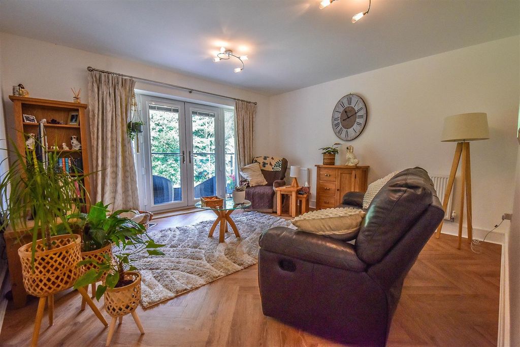 Property photo 3 of 17 Cp4_9504-2.Jpg