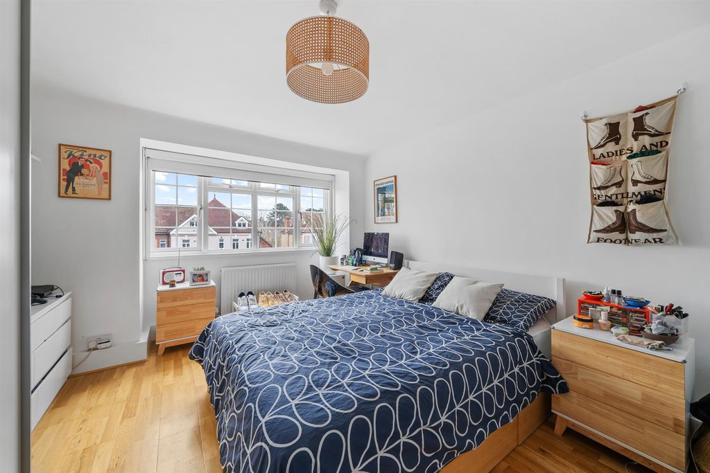 Property photo 3 of 14 Bedroom