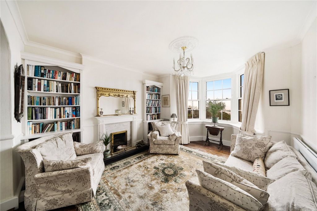 Property photo 2 of 22 Drawing Room