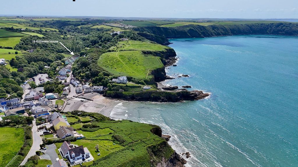 Property photo 1 of 13