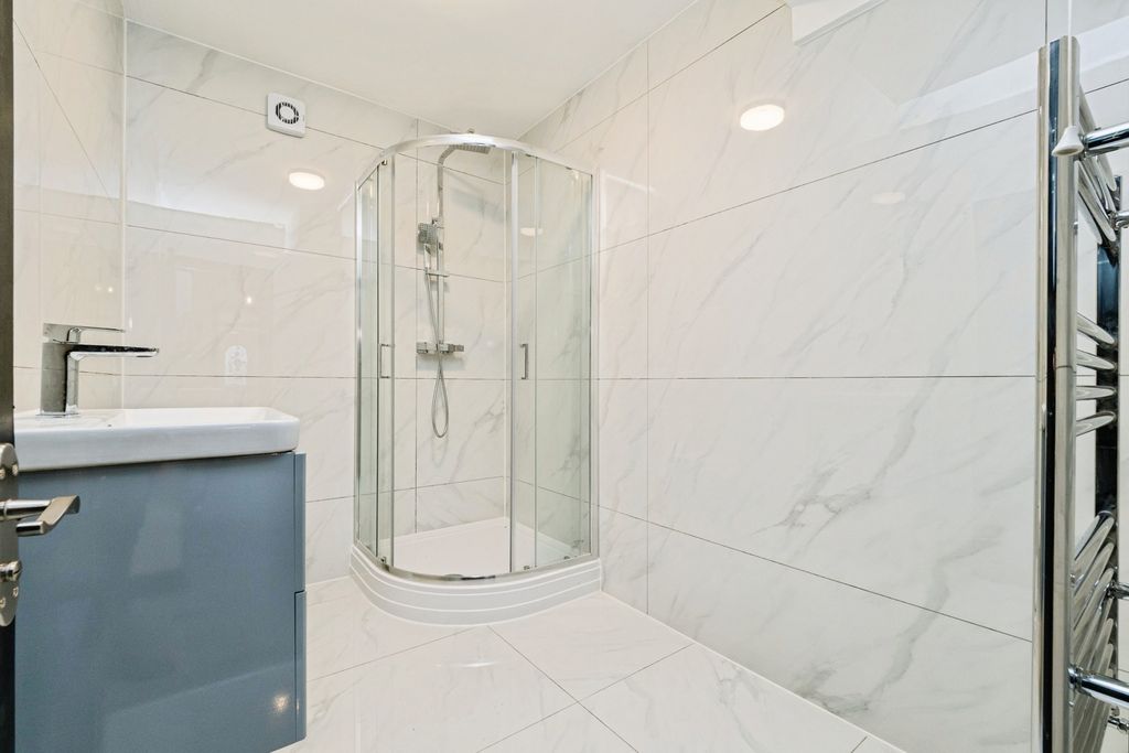 Property photo 3 of 21 Pbox-Img.Jpg