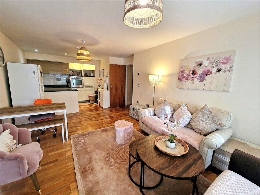 Property photo 2 of 13 20251113_094859.Jpg