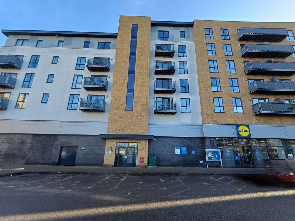 Property photo 1 of 10