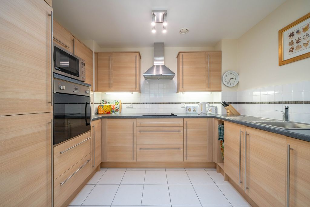 Property photo 3 of 22