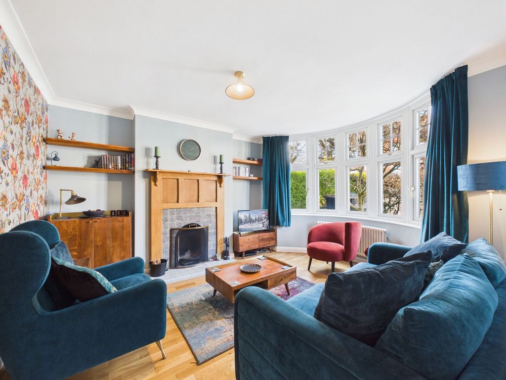 Property photo 2 of 29 Lounge