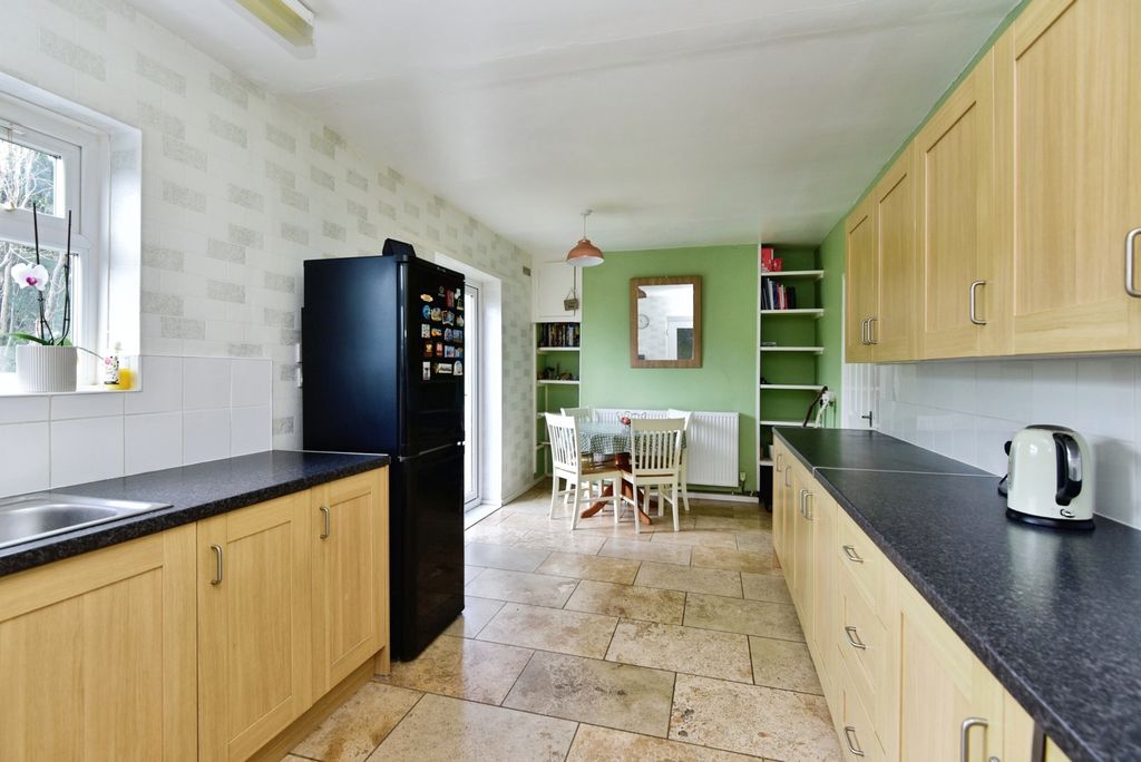 Property photo 2 of 20 Pbox-Img.Jpg