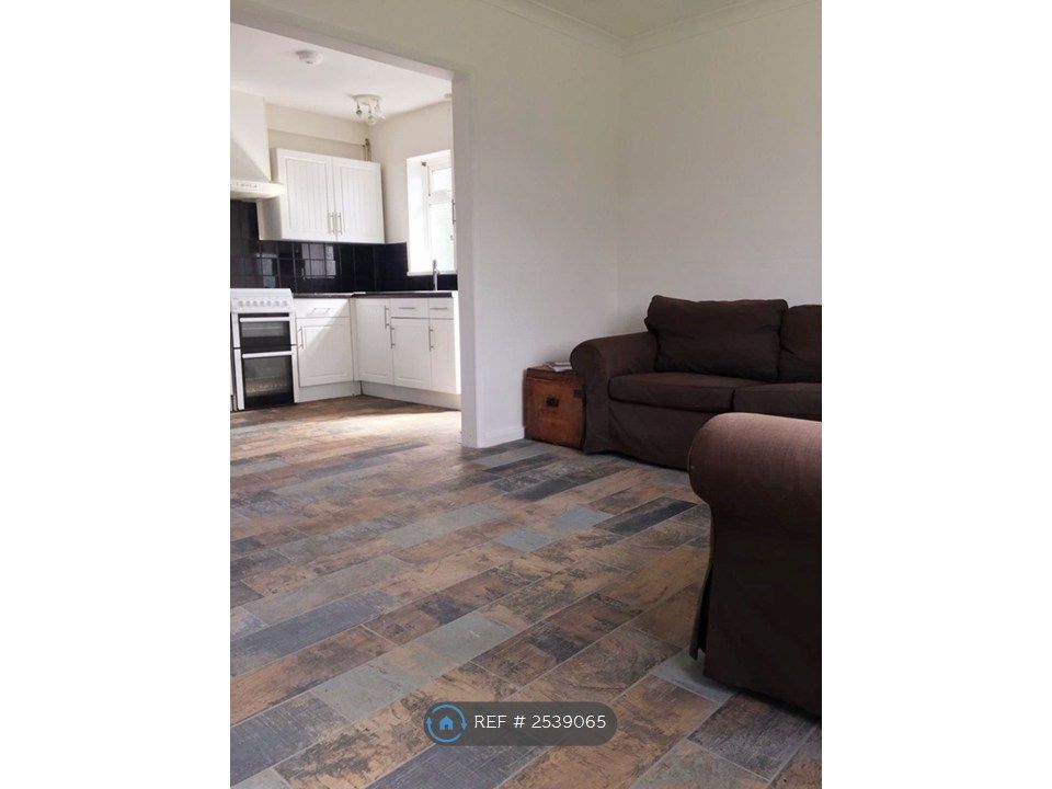 Property photo 1 of 12 Open Plan Communal Area