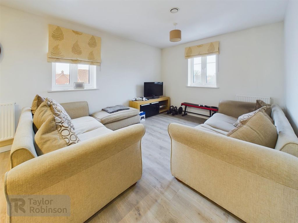 Property photo 3 of 7 Living Room.Jpg