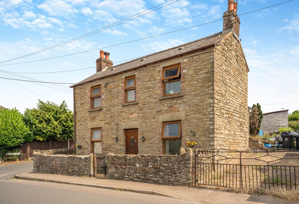 Property photo 1 of 19