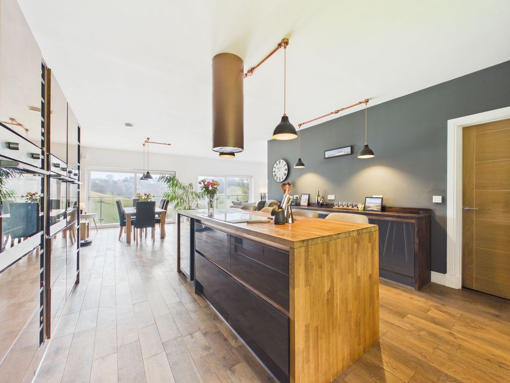 Additional image 11 of 5 bed detached house for saleCastlegate, Lanark ML11