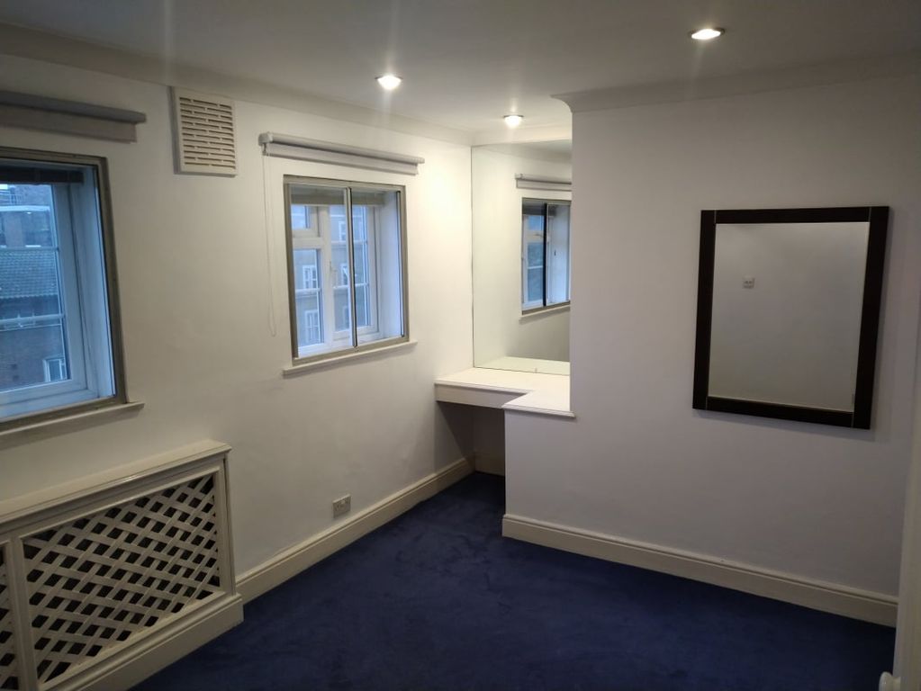 Property photo 2 of 34